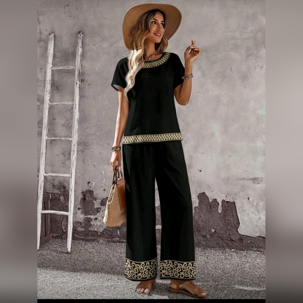 Chic Black and Gold Women's Wide Leg Pants Set
